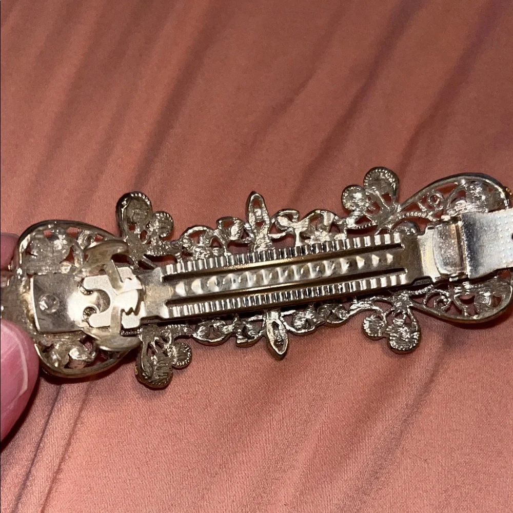N/A stunning silver
